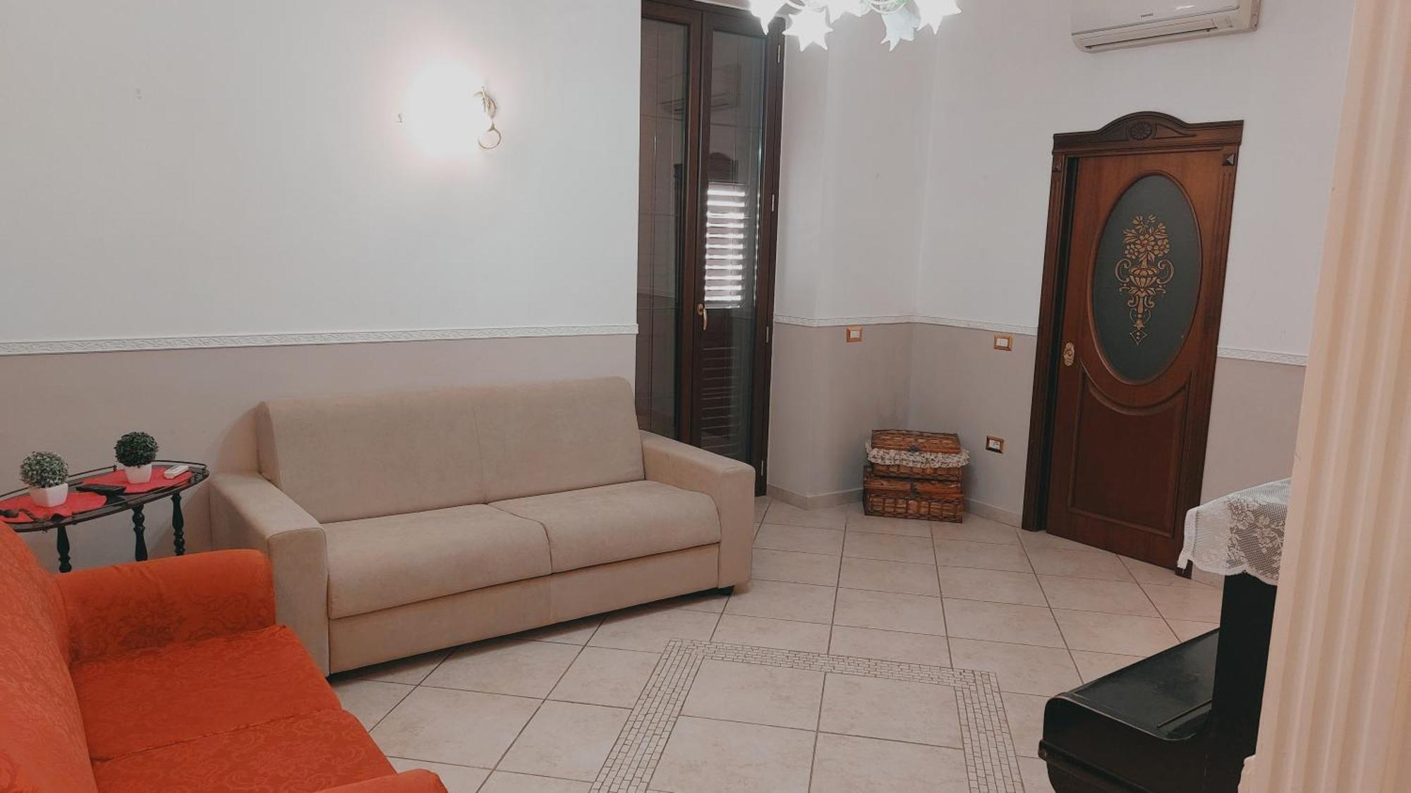 La Casa Di Mamma Apartment Наполи Стая снимка
